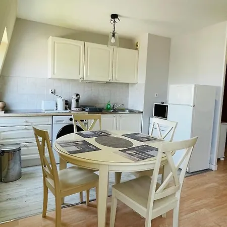 Cosy 2 Apartment Bruz